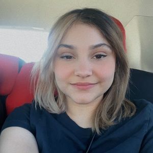 Meet your Posher, Liz